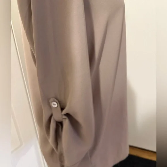 Sweet Rain Large Beige Blouse - Picture 5 of 6